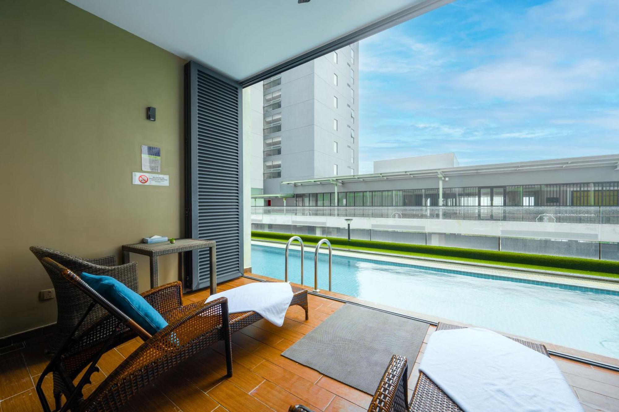 Greystone 99 Suites Malakka Dış mekan fotoğraf