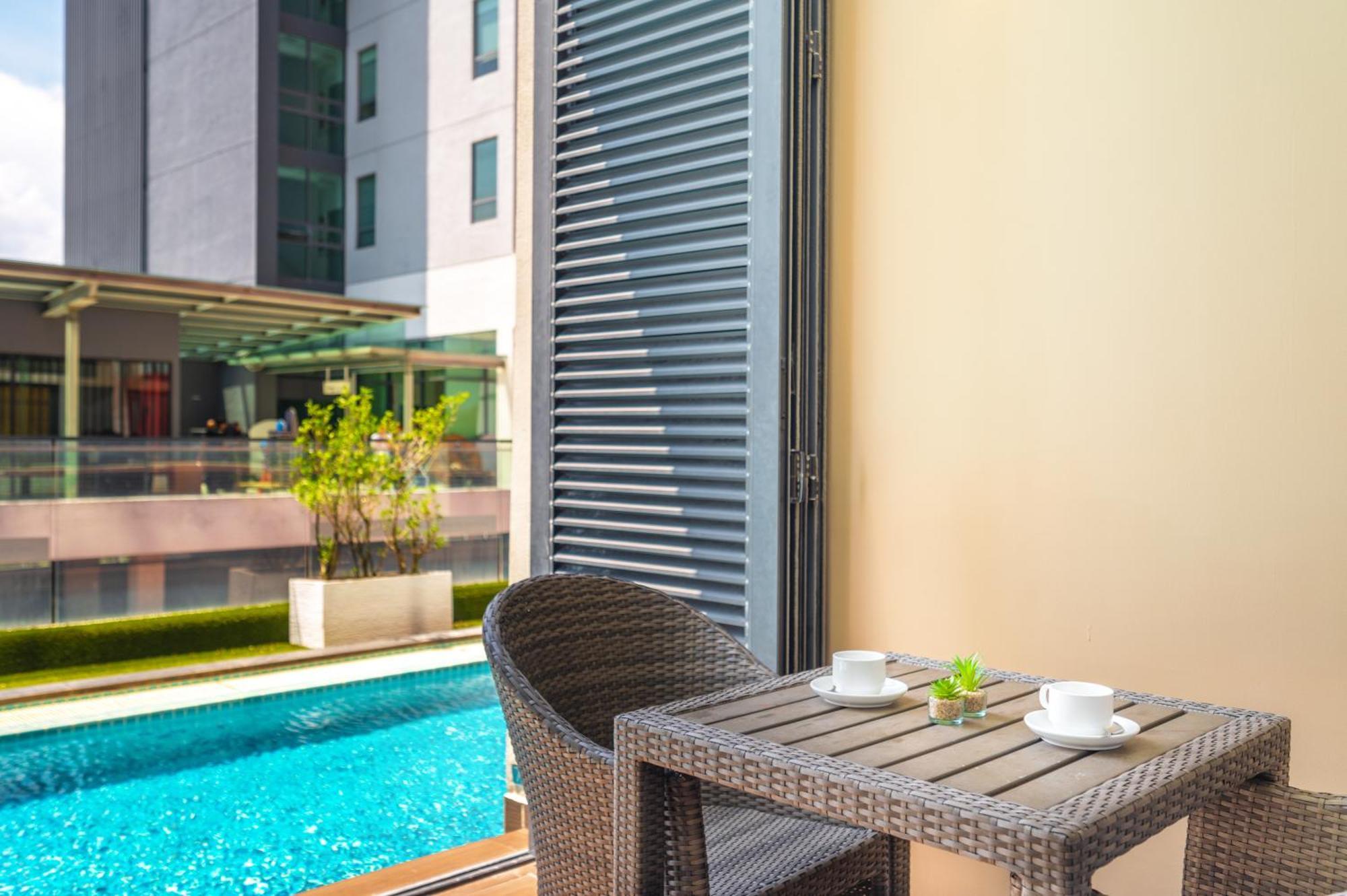 Greystone 99 Suites Malakka Dış mekan fotoğraf